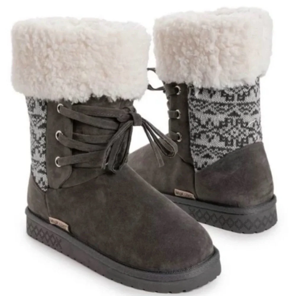 Muk Luks Melba Faux Fur Cozy Gray Knit Boots Size 10W New in Box